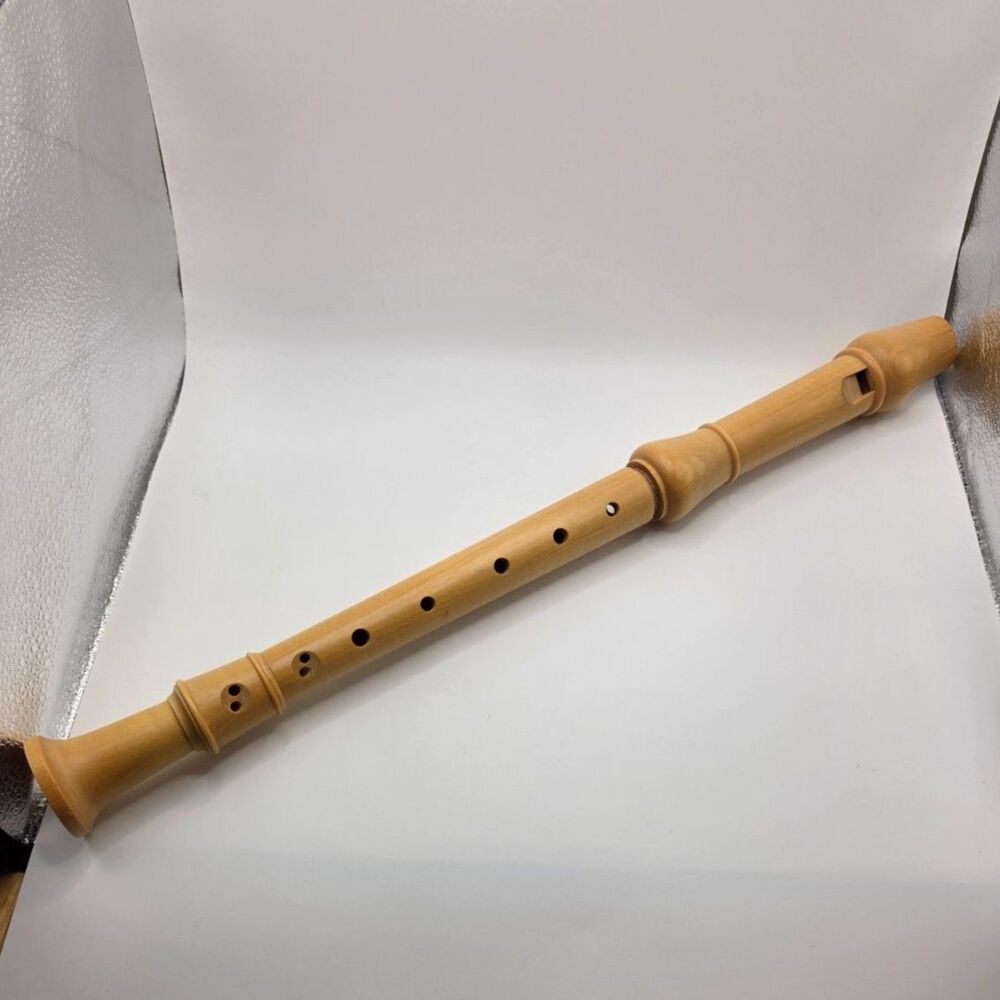 Küng Alto Recorder Pearwood 3-Piece Swiss Made Wood 18.5" w/ Case & Brushes - Picture 11 of 11